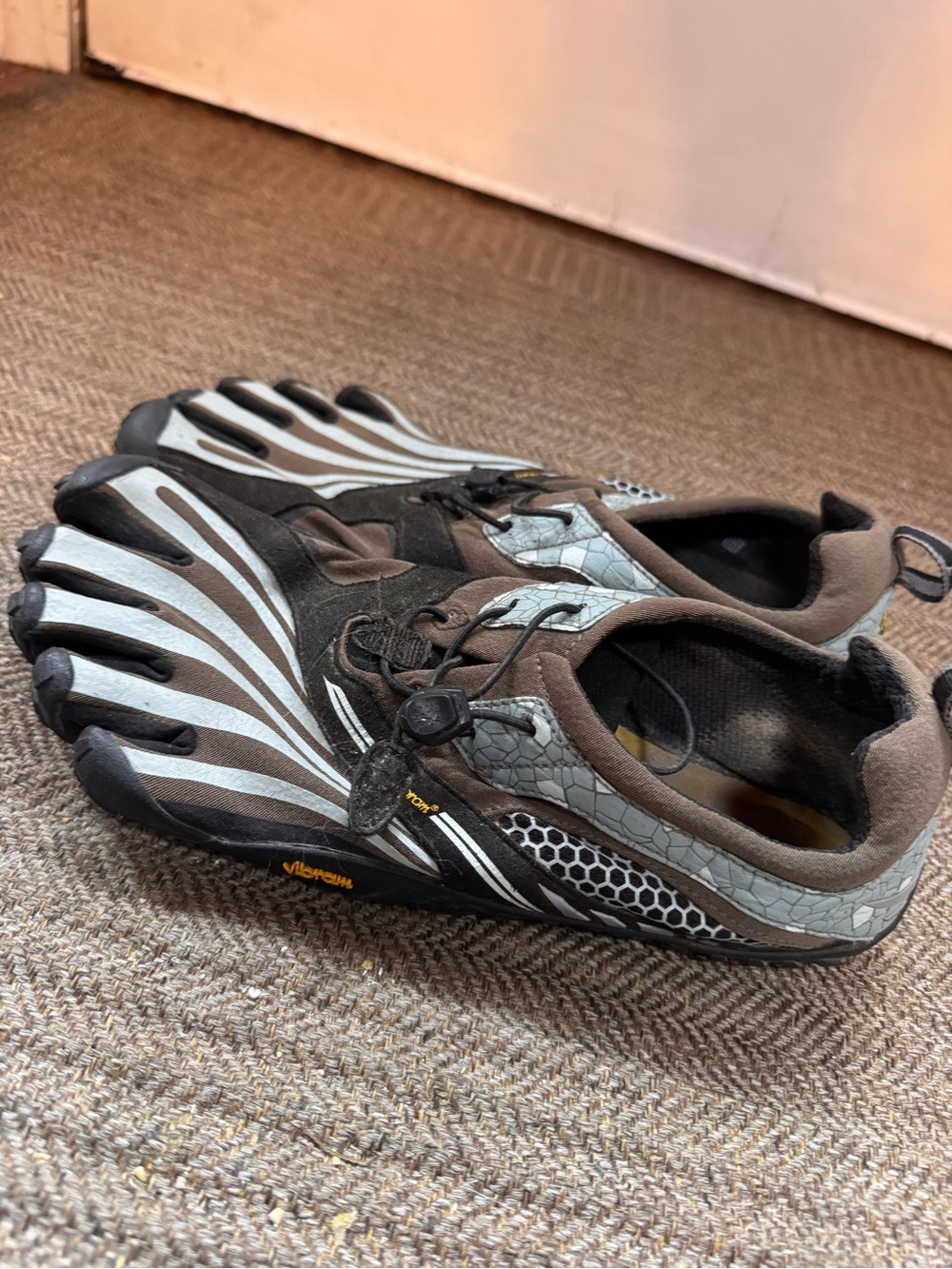 Vibram FiveFingers Spyridon LS trail running shoes eu 42 men’s size 9-9.5